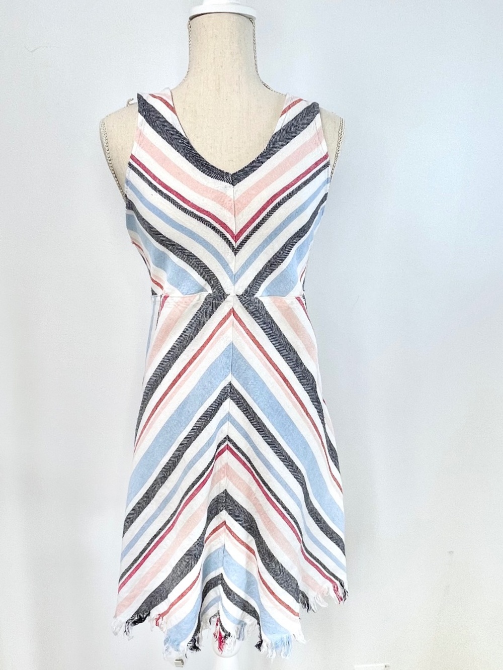 Indigo Rein Red White and Blue Striped Chevron V-Neck Dress Fringe Hem